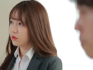 Thanh niên ngây ngô bị em gái thằng bạn lôi kéo sang nhà chuốc thuốc kích dục